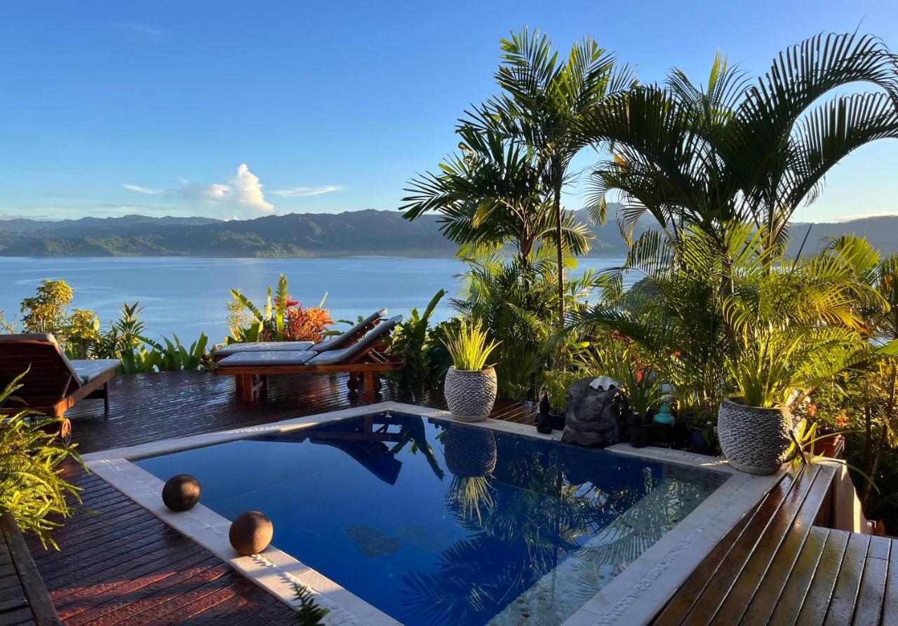 Naveria Heights Lodge Savusavu Exterior photo