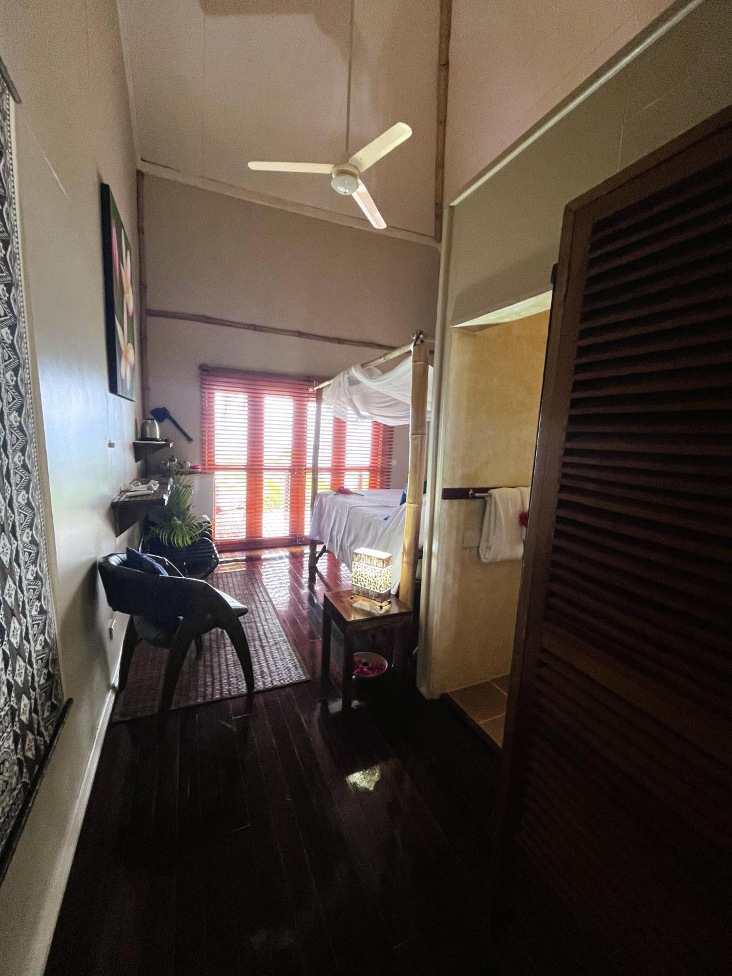 Naveria Heights Lodge Savusavu Exterior photo