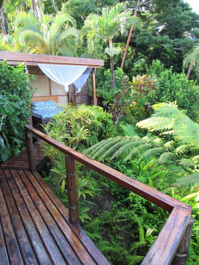 Naveria Heights Lodge Savusavu Exterior photo